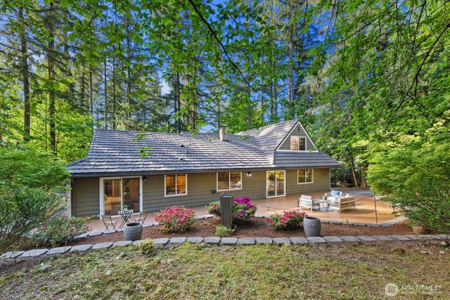 16464 239th Avenue SE, Issaquah, WA 98027