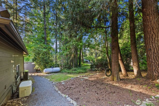 16464 239th Avenue SE, Issaquah, WA 98027