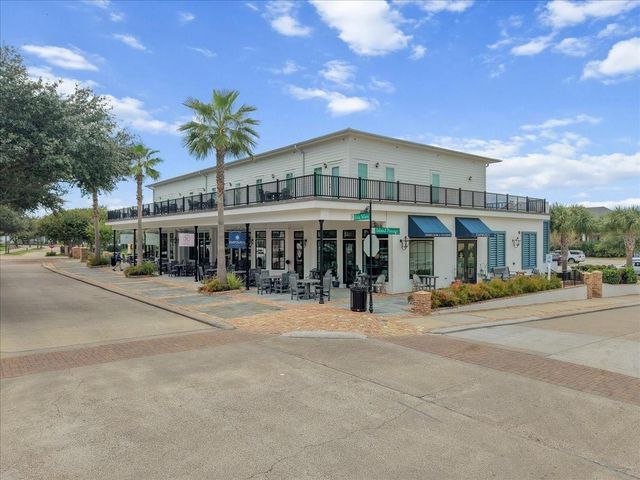 1 Meridian Way, Galveston, TX 77554