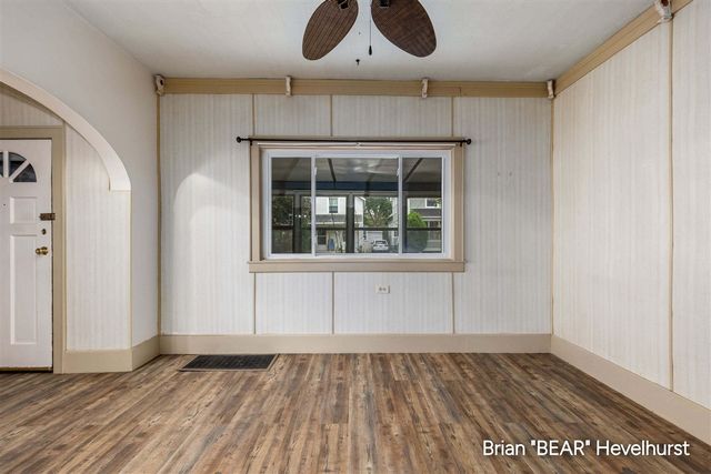 711 Veto Street, Grand Rapids, MI 49504