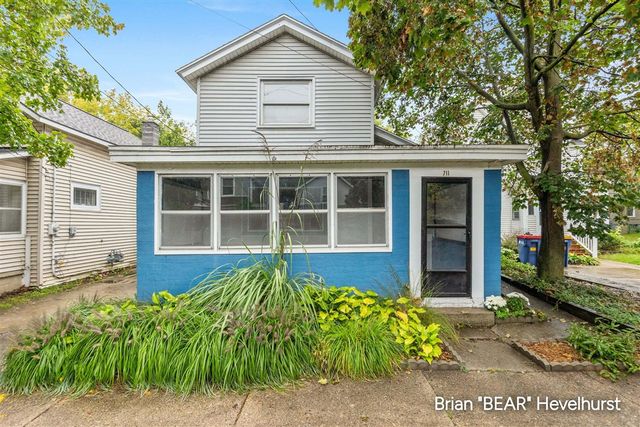 711 Veto Street, Grand Rapids, MI 49504