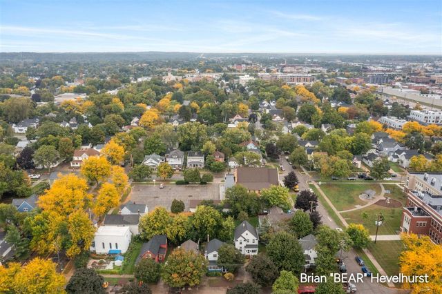 711 Veto Street, Grand Rapids, MI 49504