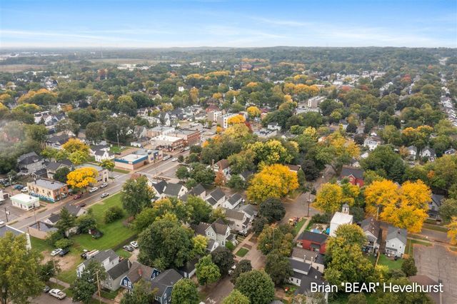 711 Veto Street, Grand Rapids, MI 49504