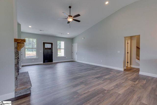 202 Old Glory Court, Pickens, SC 29671