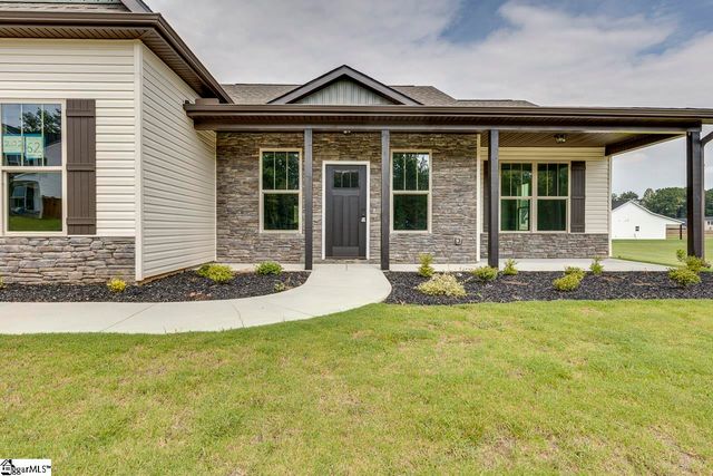 202 Old Glory Court, Pickens, SC 29671