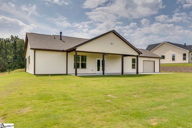 202 Old Glory Court, Pickens, SC 29671