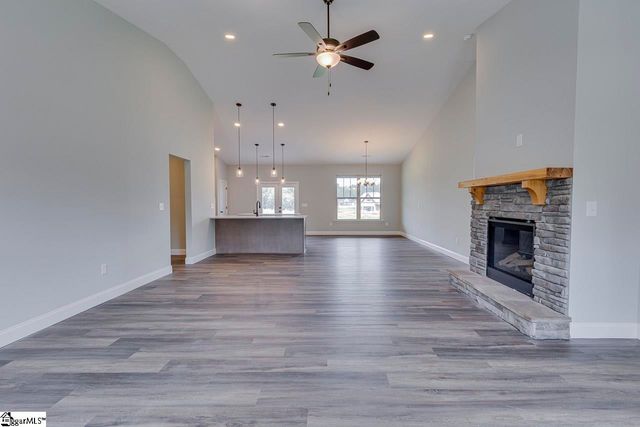 202 Old Glory Court, Pickens, SC 29671