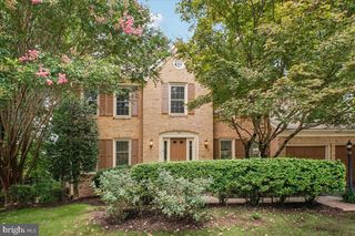 7830 BELLEFLOWER DR, Springfield, VA 22152