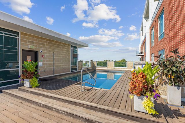 1145 N High Street, 302, Columbus, OH 43201