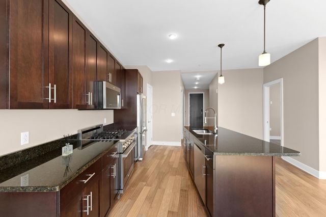 1145 N High Street, 302, Columbus, OH 43201