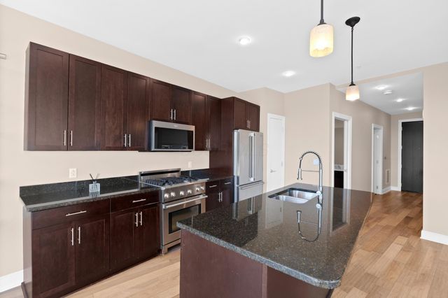 1145 N High Street, 302, Columbus, OH 43201