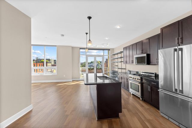 1145 N High Street, 302, Columbus, OH 43201