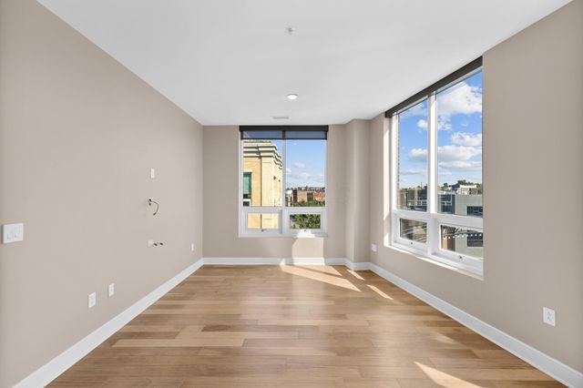 1145 N High Street, 302, Columbus, OH 43201