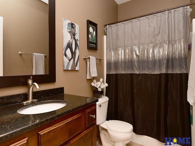1314 N 95th Street, Lincoln, NE 68505