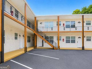 21 Delmont Drive 13, Atlanta, GA 30305