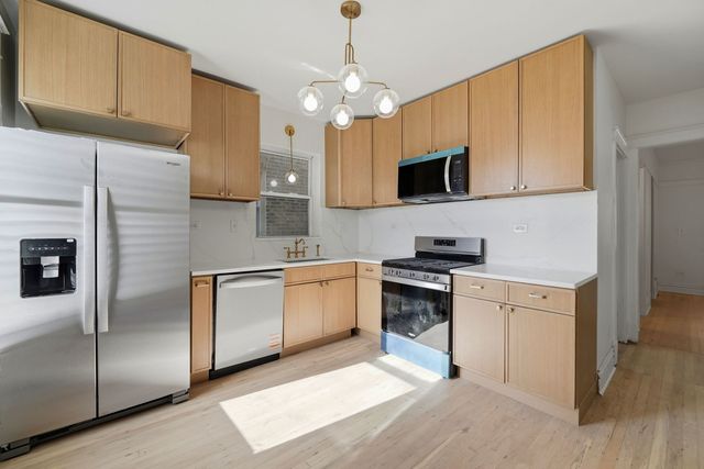 1506 N Lotus Avenue, Chicago, IL 60651