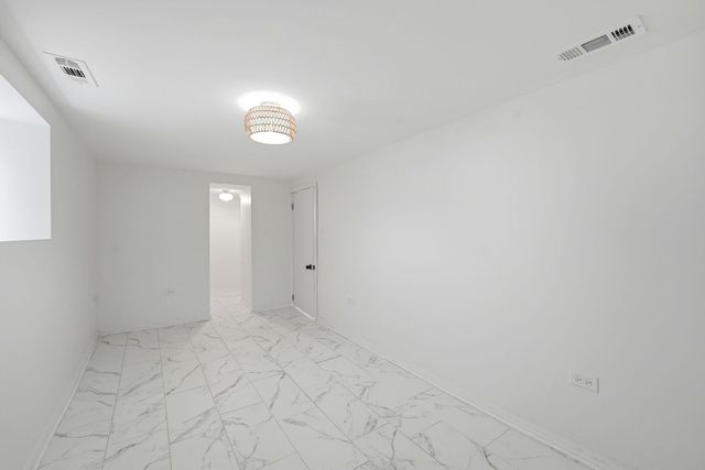1506 N Lotus Avenue, Chicago, IL 60651