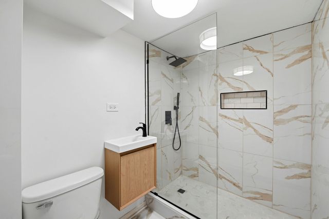 1506 N Lotus Avenue, Chicago, IL 60651