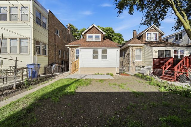 1506 N Lotus Avenue, Chicago, IL 60651