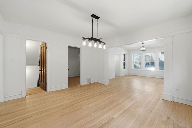 1506 N Lotus Avenue, Chicago, IL 60651