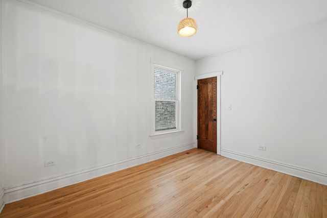 1506 N Lotus Avenue, Chicago, IL 60651