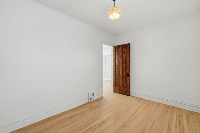 1506 N Lotus Avenue, Chicago, IL 60651