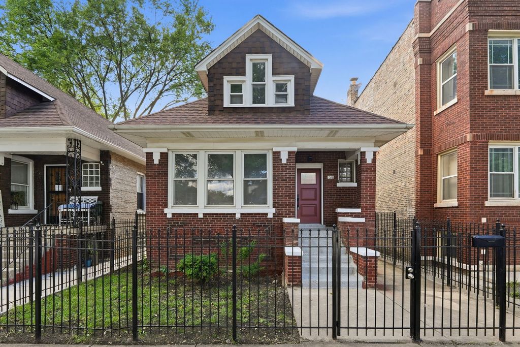 1506 N Lotus Avenue, Chicago, IL 60651