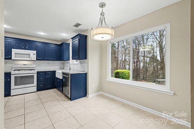 7625 Nicolette Court, Charlotte, NC 28215