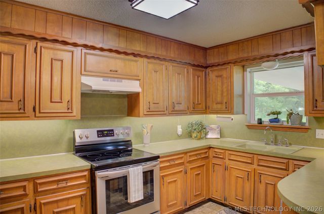 4899 E 191st Street S, Bixby, OK 74008