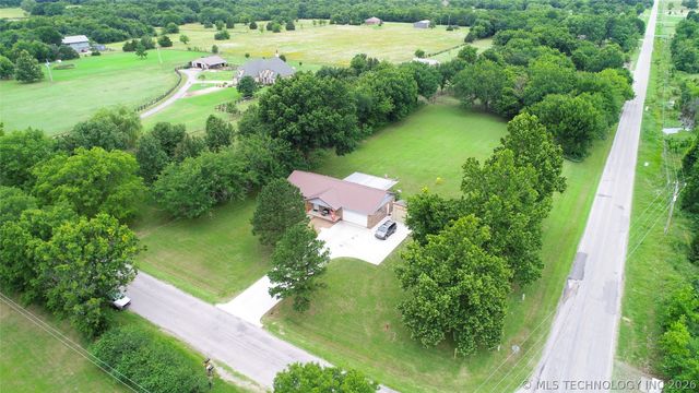 4899 E 191st Street S, Bixby, OK 74008