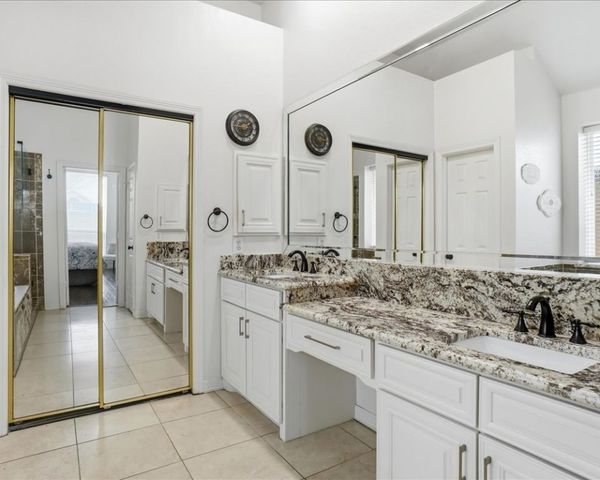 3909 Hogan Manor Drive, Plano, TX 75025