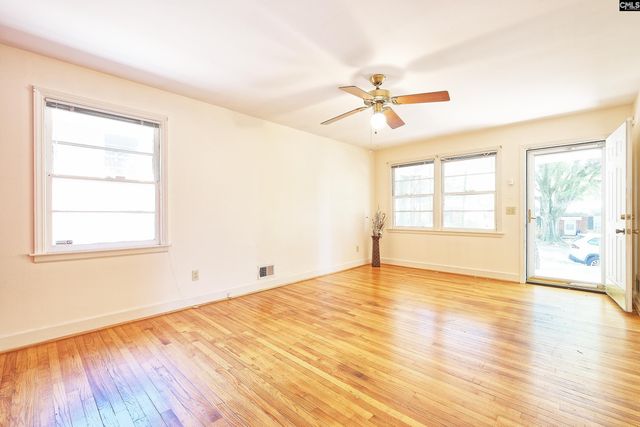 947 Laurie Ln, Columbia, SC 29205