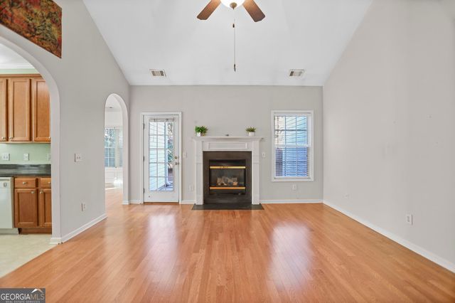 214 Meadow Run, Carrollton, GA 30116