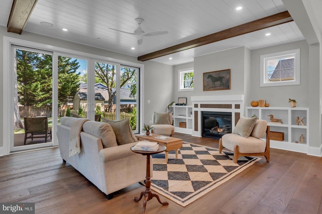 Image 19 of property listing at 912 WINDSOR AVE, Annapolis, MD 21403
