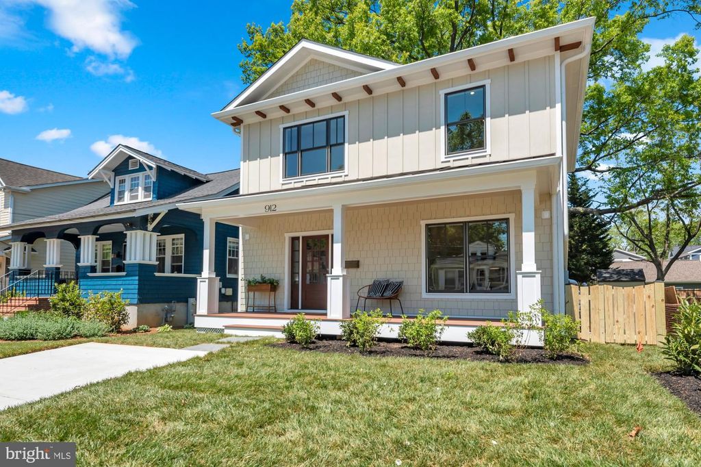 Image 2 of property listing at 912 WINDSOR AVE, Annapolis, MD 21403