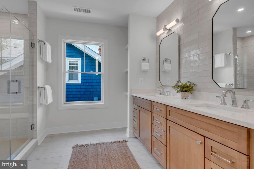 Image 27 of property listing at 912 WINDSOR AVE, Annapolis, MD 21403