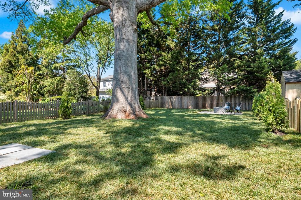 Image 41 of property listing at 912 WINDSOR AVE, Annapolis, MD 21403