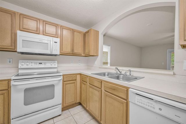 1516 E ESKIMO AVENUE, Tampa, FL 33604