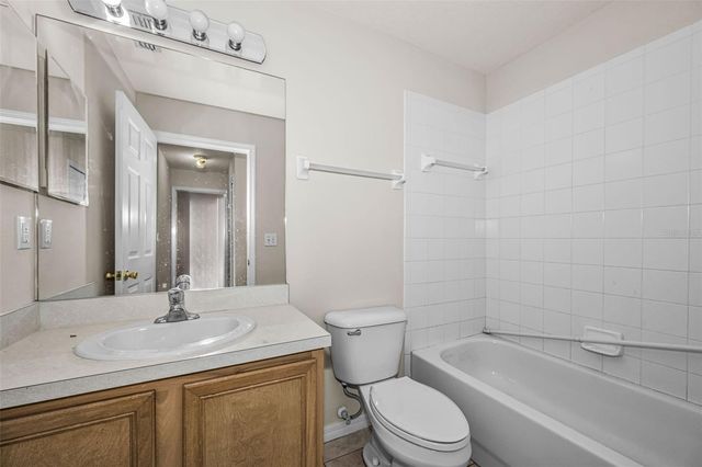 1516 E ESKIMO AVENUE, Tampa, FL 33604
