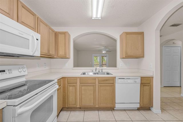 1516 E ESKIMO AVENUE, Tampa, FL 33604