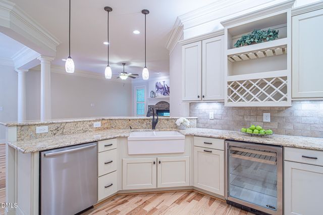 152 Arabella Court, Cary, NC 27518