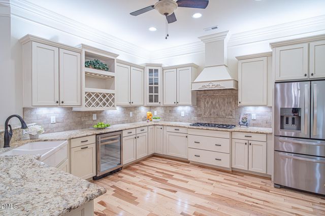 152 Arabella Court, Cary, NC 27518