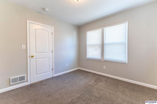 3523 N 40th Street, Omaha, NE 68111