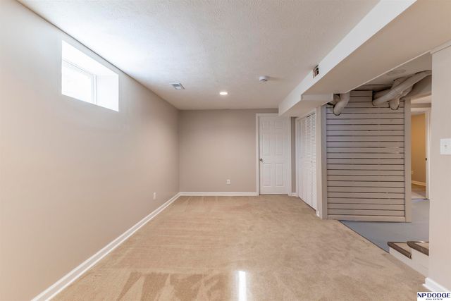 3523 N 40th Street, Omaha, NE 68111