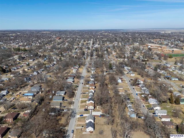 3523 N 40th Street, Omaha, NE 68111