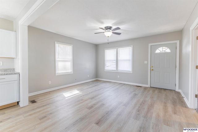 3523 N 40th Street, Omaha, NE 68111