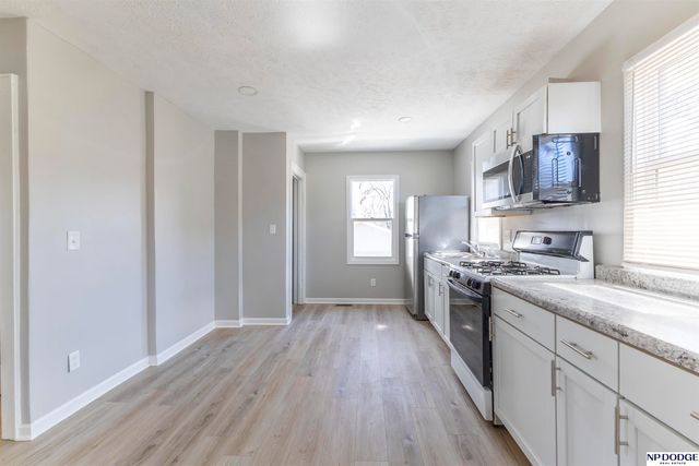 3523 N 40th Street, Omaha, NE 68111