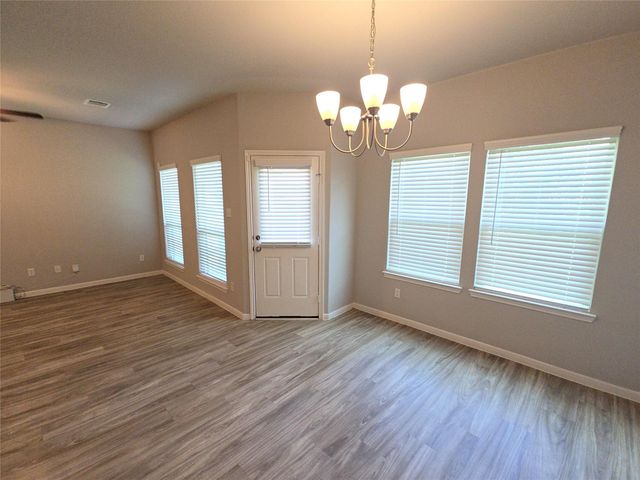 6543 Castle Loch Court, Houston, TX 77048