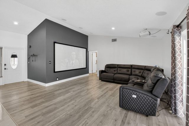 19131 Fairlawn Way, Boca Raton, FL 33434