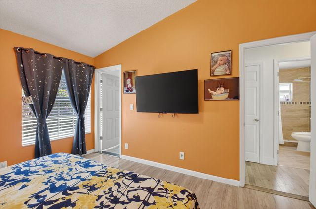 19131 Fairlawn Way, Boca Raton, FL 33434